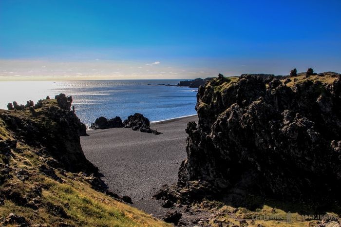 Playa negra de Djúpalónssandur