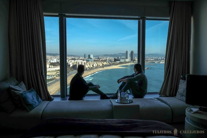 Viajeros Callejeros en W Barcelona