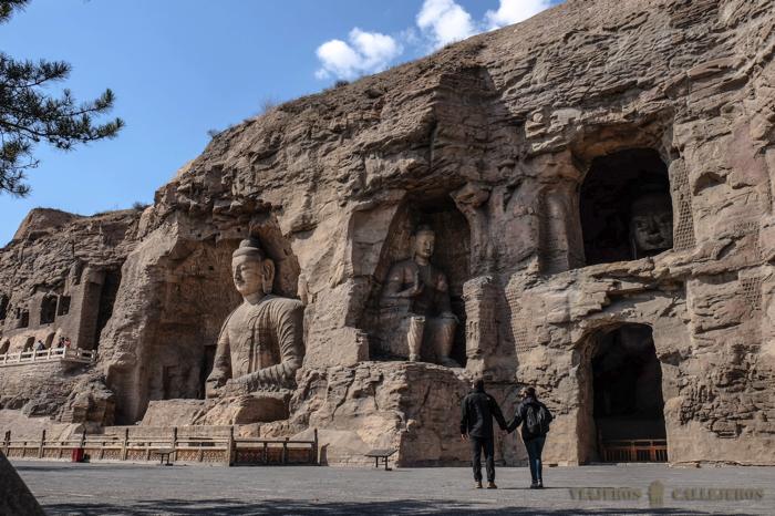 Despidiéndonos de las impresionantes Cuevas de Yungang