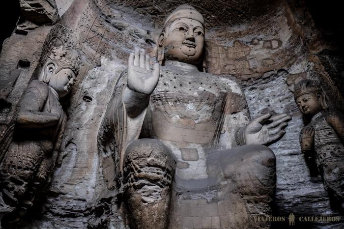 Estatua de Buda en las Cuevas de Yungang