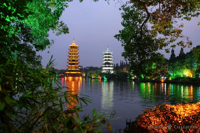 Pagodas del Sol y la Luna en Guilin