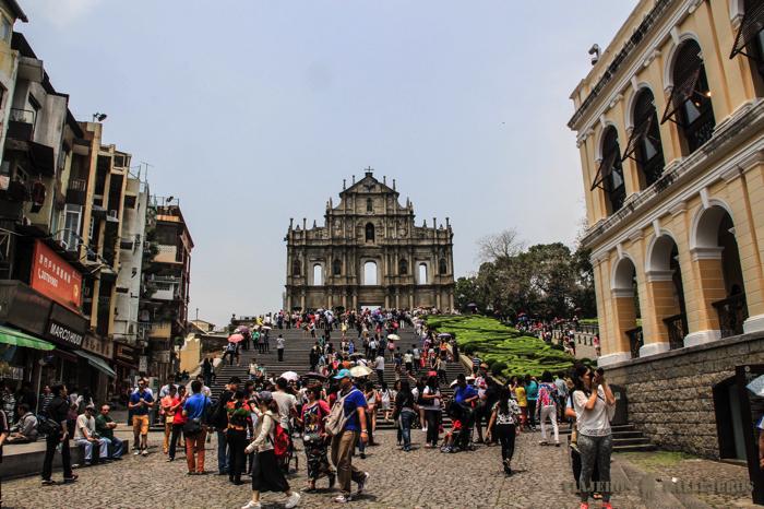 Otra perspectiva de las ruinas de San Pablo