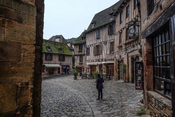 Plaza de Conques