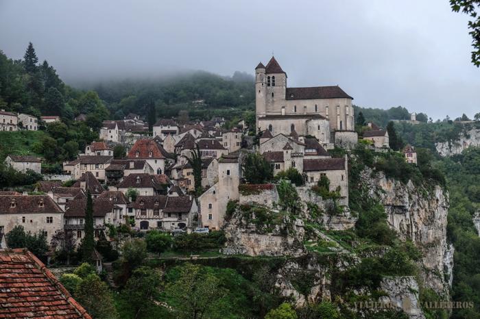 Saint-Cirq-Lapopie. Ruta por los pueblos más bonitos de Midi-Pyrénées