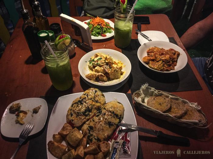 Cenando en Terrazzo en Flores