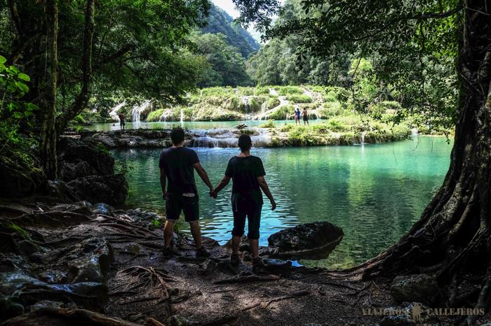 Semuc Champey desde el sendero paralelo al río
