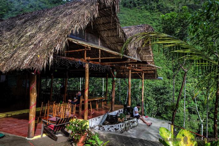 salon-comedor-portal-semuc-champey