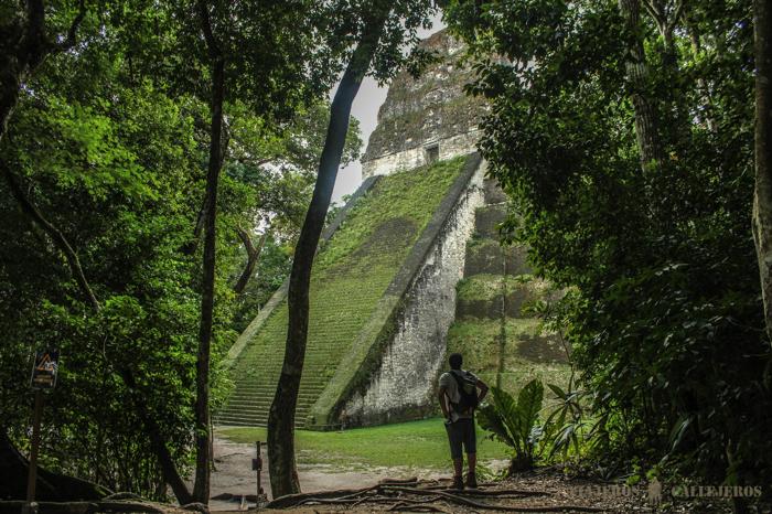 Acercándonos al Templo V