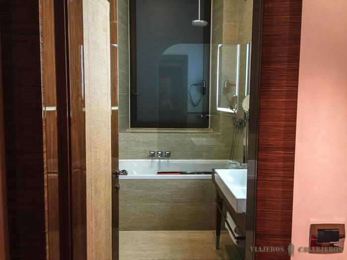 baño-una-hotel-roma