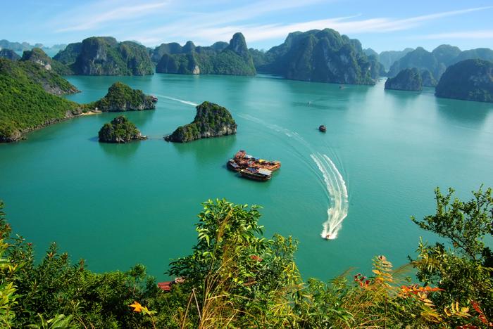 bahia-halong