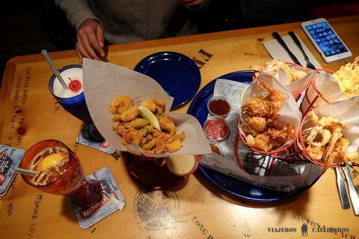 Comiendo en Bubba Gump