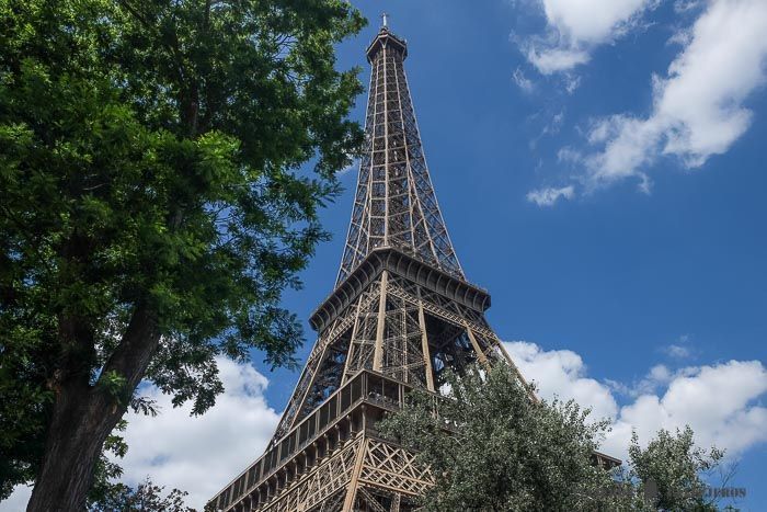Torre Eiffel desde Champs de Mars