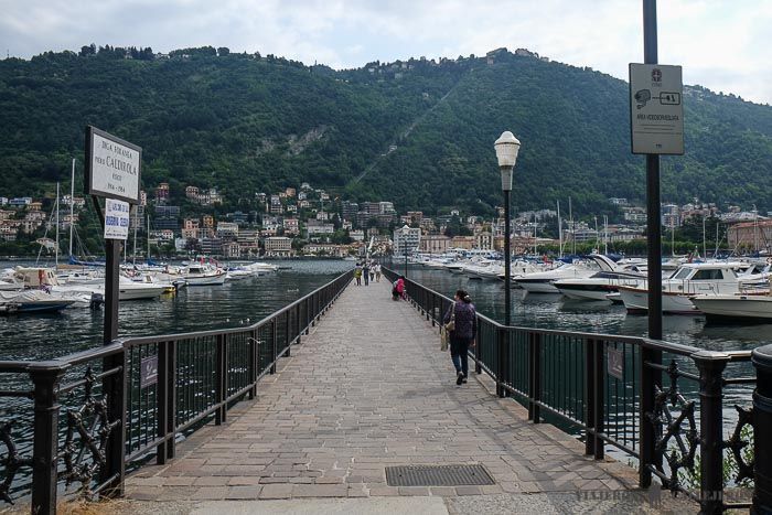 Vistas del Funicular de Brunate al fondo