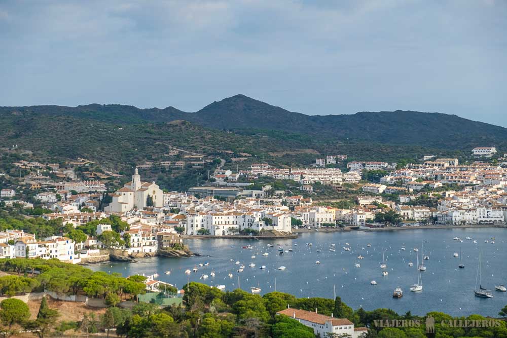 Mirador de Cadaqués dirección Cala Nans