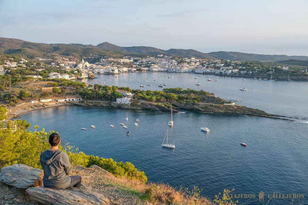Mirador de Cadaqués dirección Cala Nans