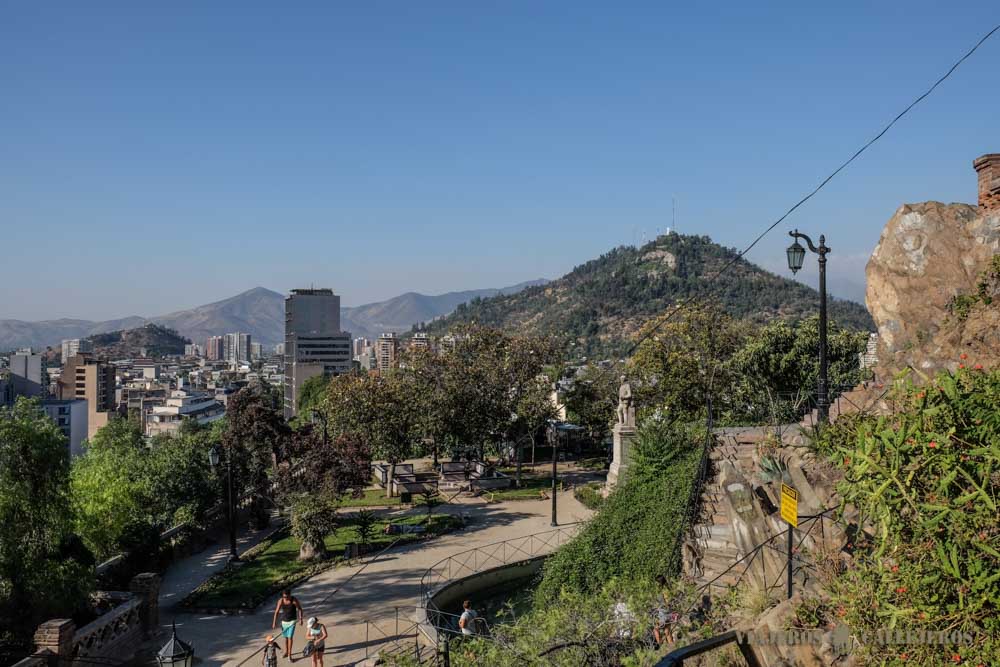 Cerro San Cristobal desde el Cerro Santa Lucía