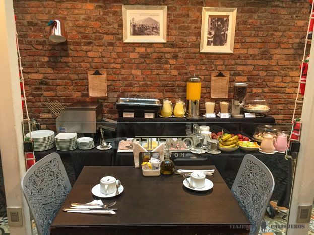 Desayuno en el hotel Sommelier Express