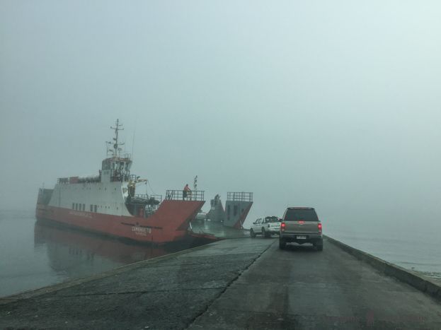Niebla al llegar al ferry de Chiloé a Pargua