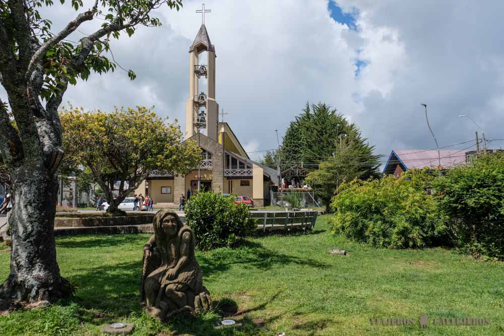Plaza de Armas e Iglesia de Ancud
