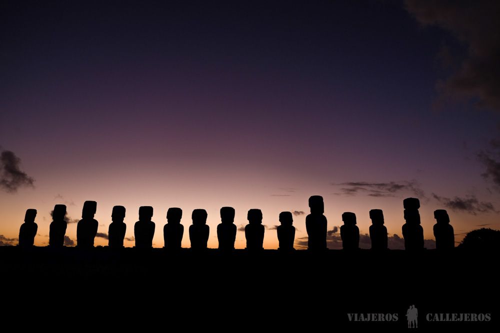Amanecer en Ahu Tongariki