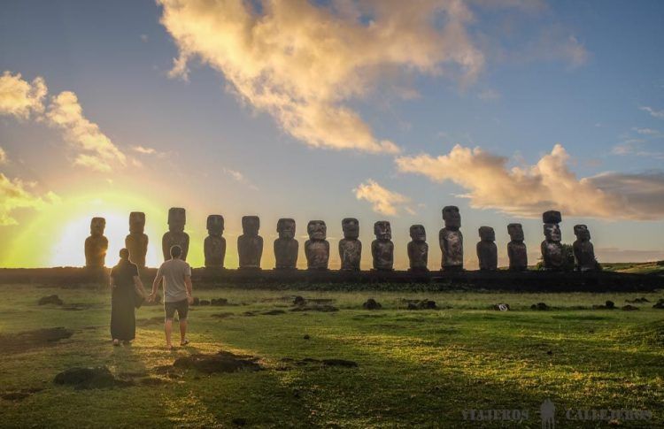 Amanecer en Ahu Tongariki