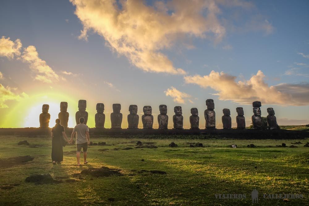 Amanecer en Ahu Tongariki