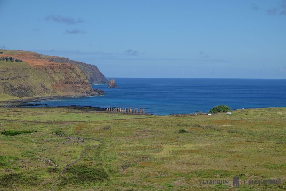 Vistas de Ahu Tongariki desde Rano Raraku