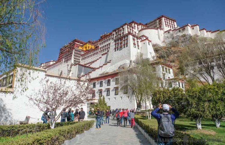 Entrada al Palacio de Potala