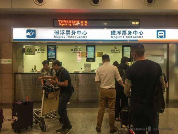 Taquillas Tren Maglev. Como ir del aeropuerto a Shanghái