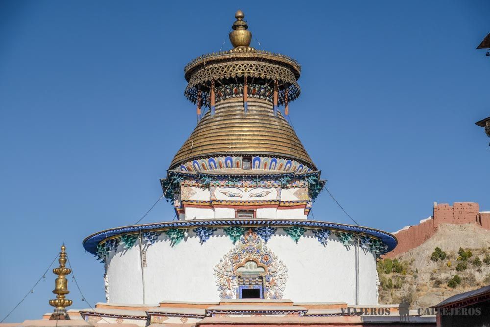 Detalles de la parte alta de la Pagoda Kumbum