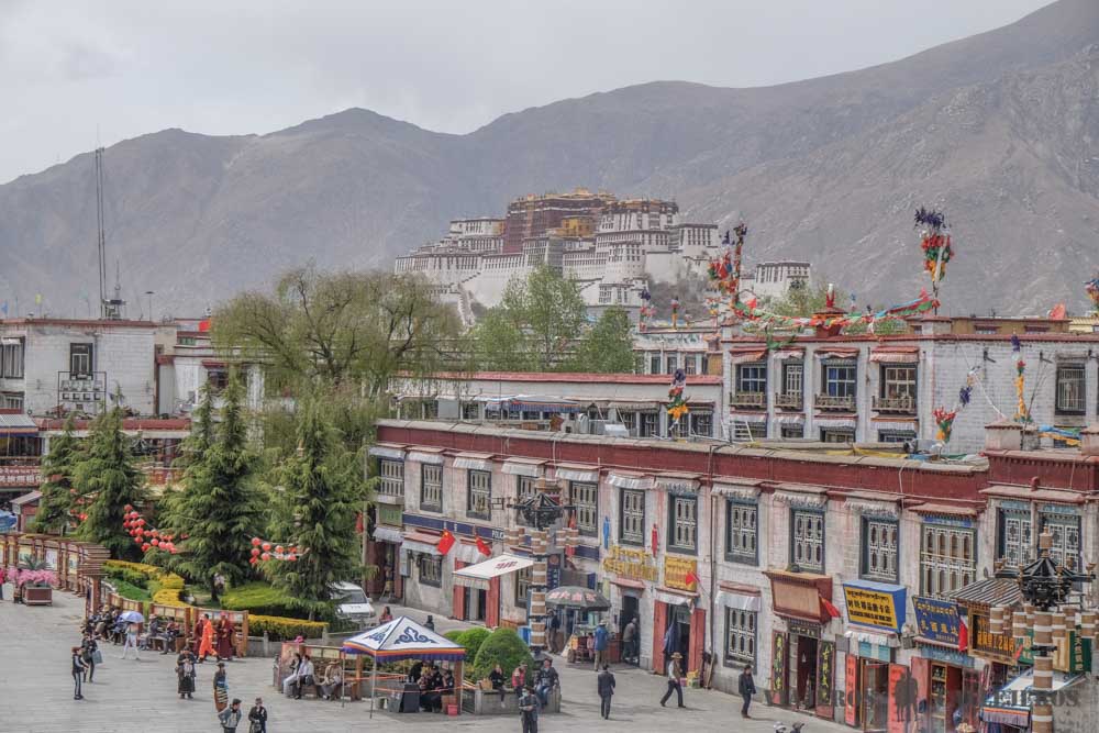 Potala desde el Monasterio de Jokhang