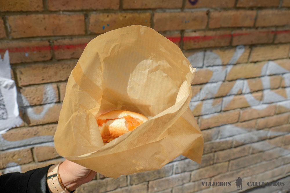 Beigel de salmón con queso