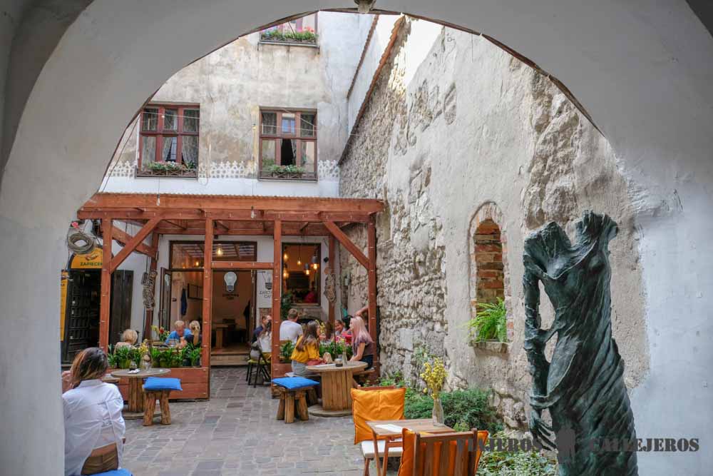 Zarowka Café