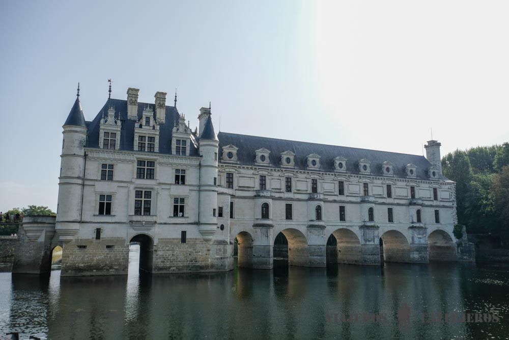 Vista exterior de la Galería del Castillo de Chenonceau