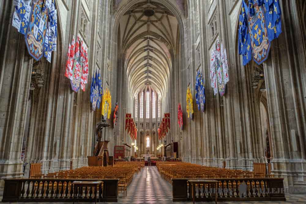 Interior de la Catedral de Orléans