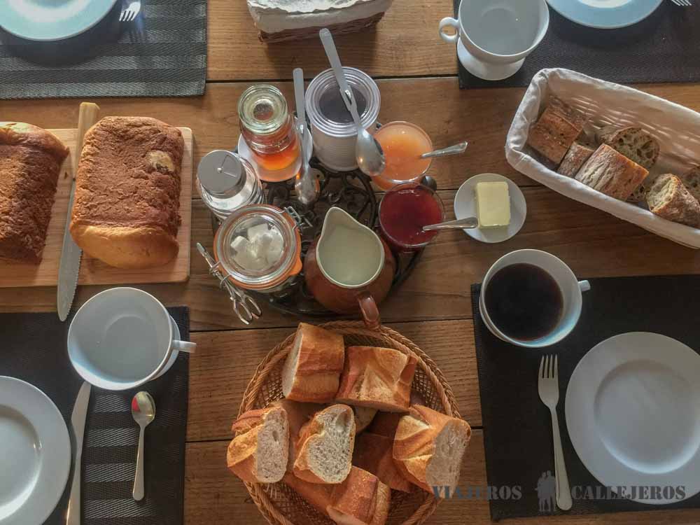 Desayuno en La Source de Bury