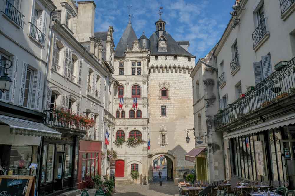 Loches