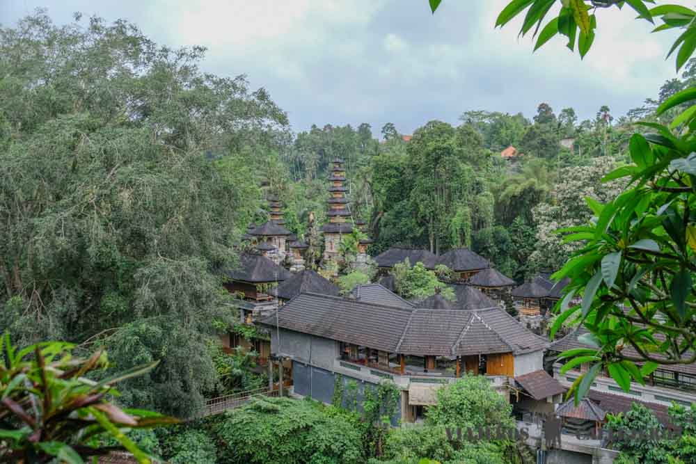 Vistas templo Gugung Lebah