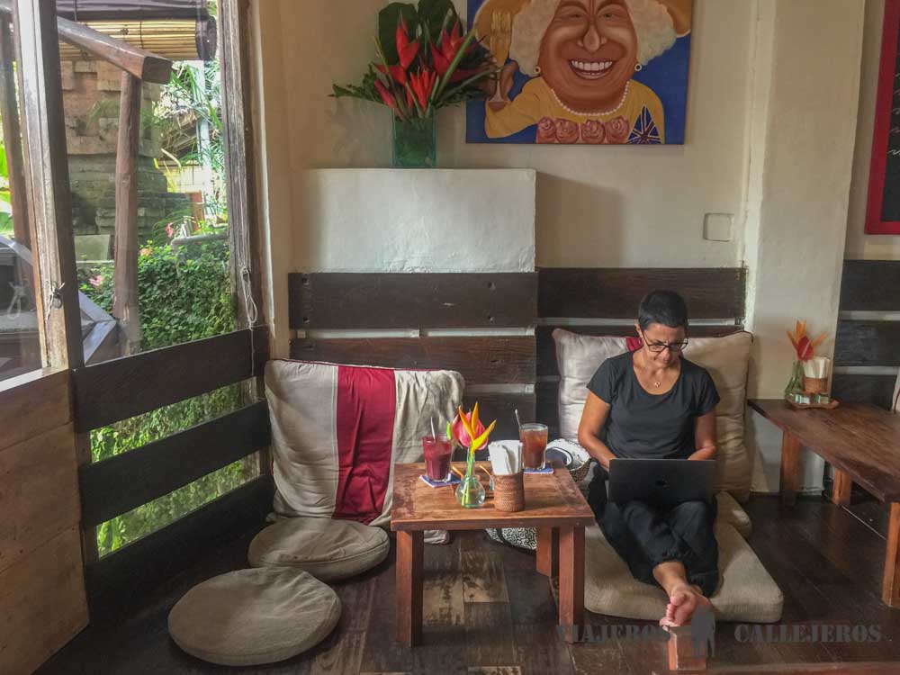 Trabajando en Kafé Ubud