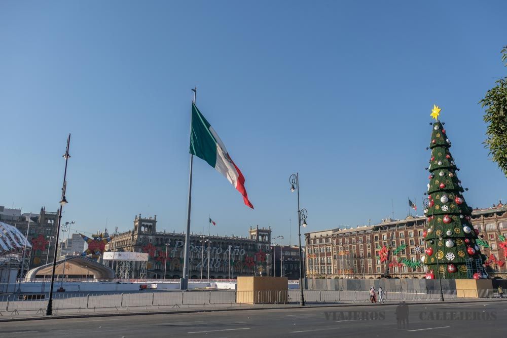 Zócalo en el Free tour en Ciudad de México en español