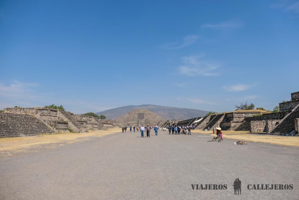 Calzada de los Muertos