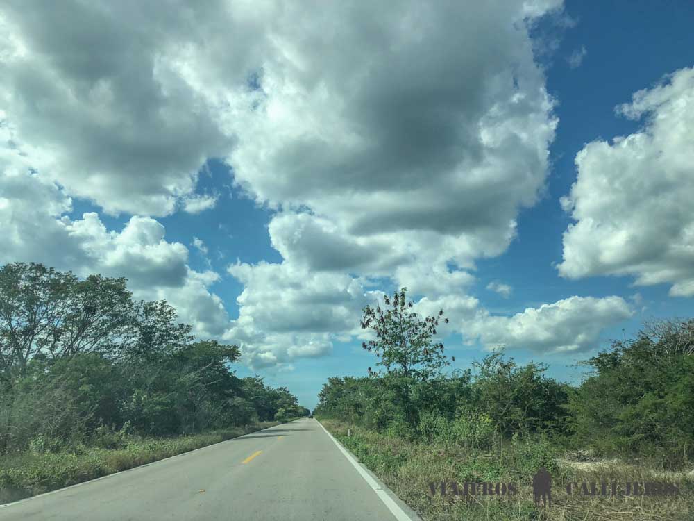 Carretera de Uxmal a Celestún