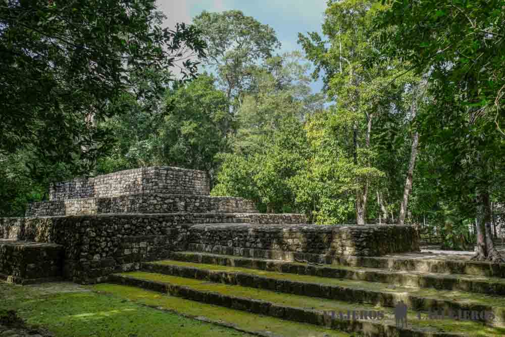 Pequeña Acrópolis. Visitar Calakmul en Campeche