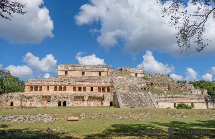 El Palacio. Sayil en la Ruta Puuc