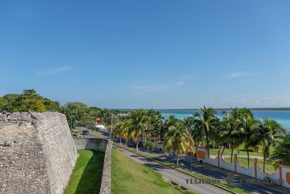 Laguna de Bacalar desde la Fortaleza de San Felipe