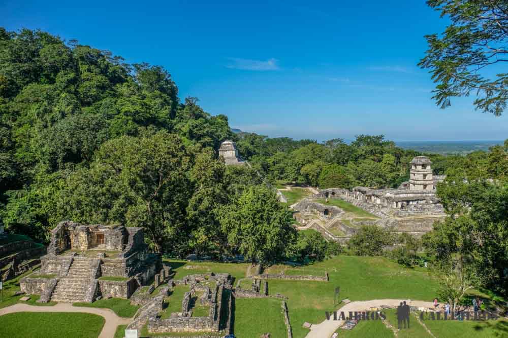 Increíbles vistas de Palenque desde el Grupo de las Cruces