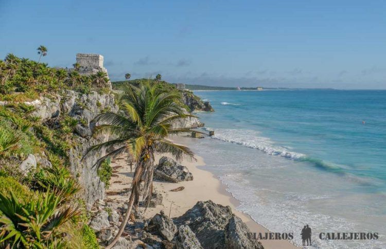 Ruinas de Tulum, una de las visitas del viaje a la Península de Yucatán en coche