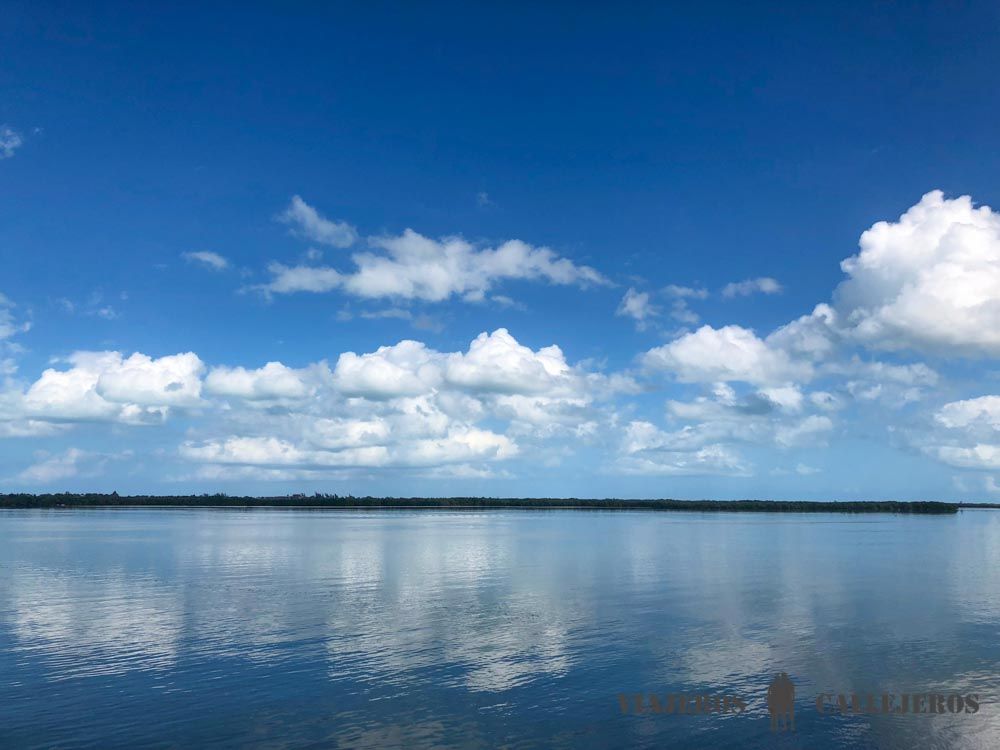 Ferry. Como ir a Holbox