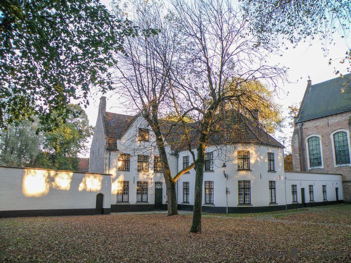 Begijnhof, uno de los lugares que ver en Brujas