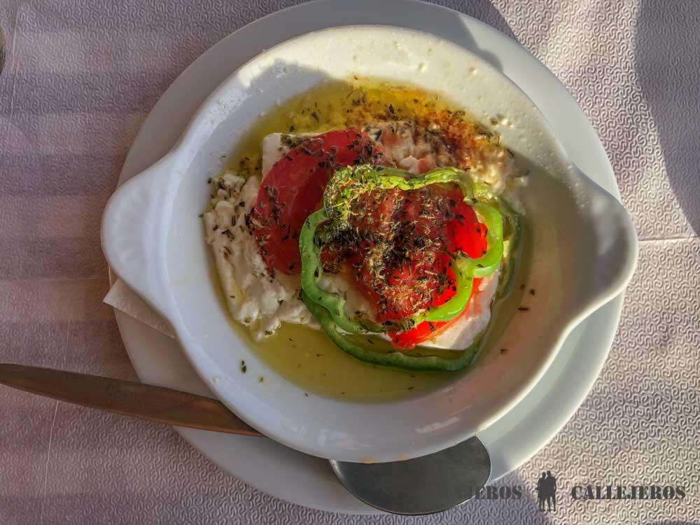 Feta al grill en el restaurante Drymonas